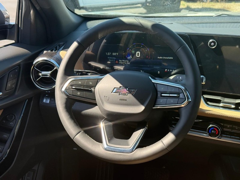 Chevrolet Equinox Vehicle Full-screen Gallery Image 7