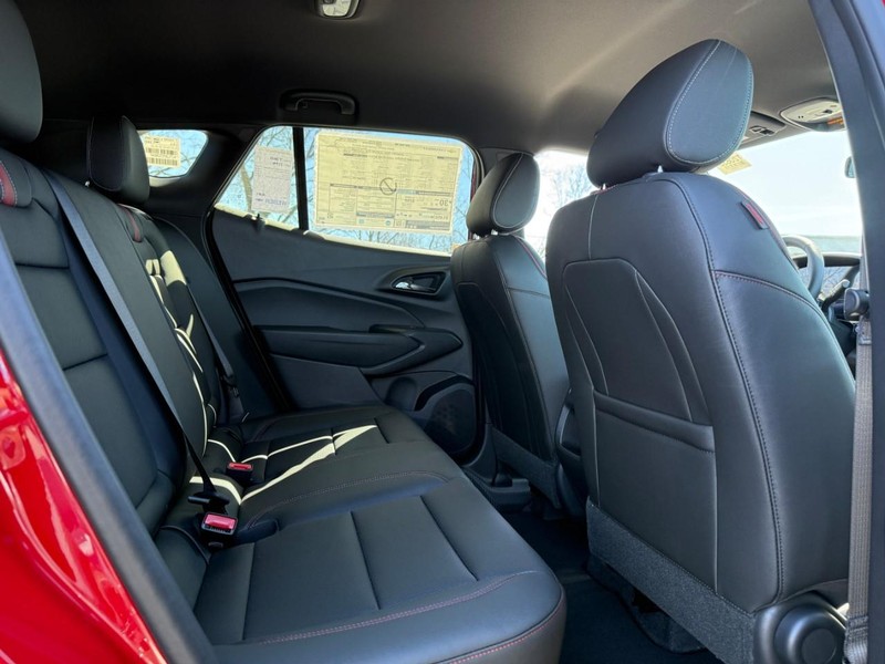 Chevrolet Trax Vehicle Full-screen Gallery Image 5