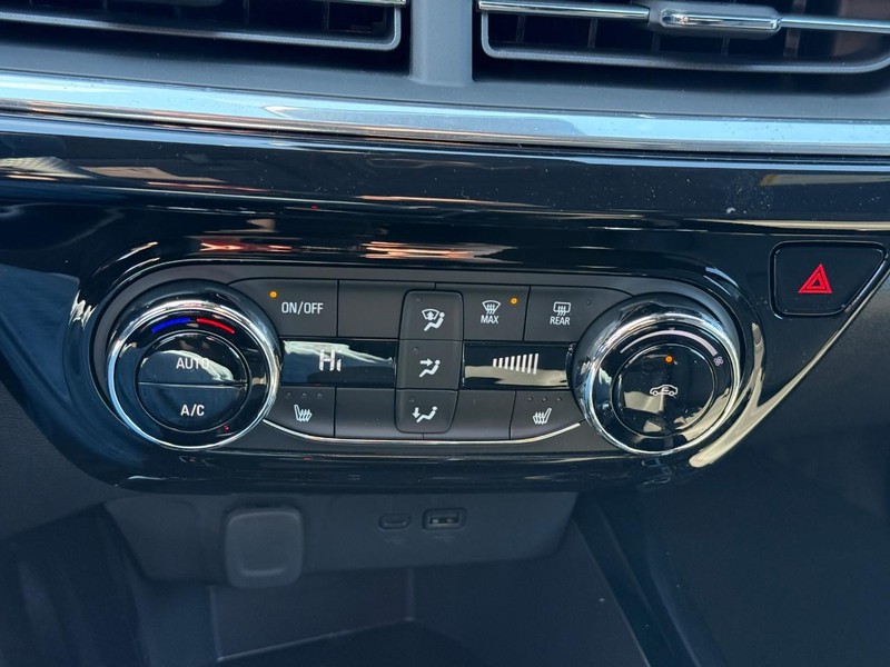 Chevrolet Trax Vehicle Full-screen Gallery Image 16