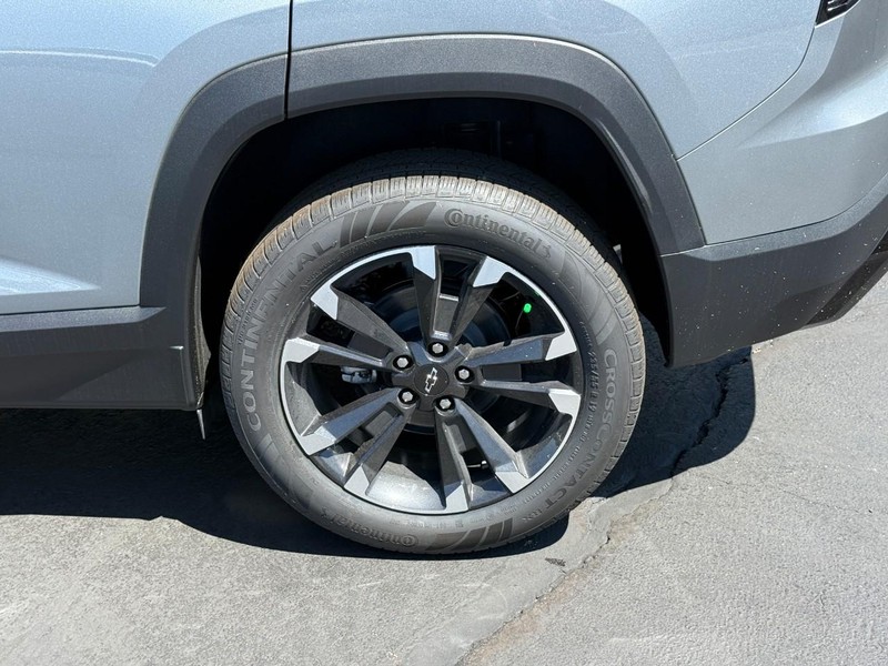 Chevrolet Equinox Vehicle Full-screen Gallery Image 4