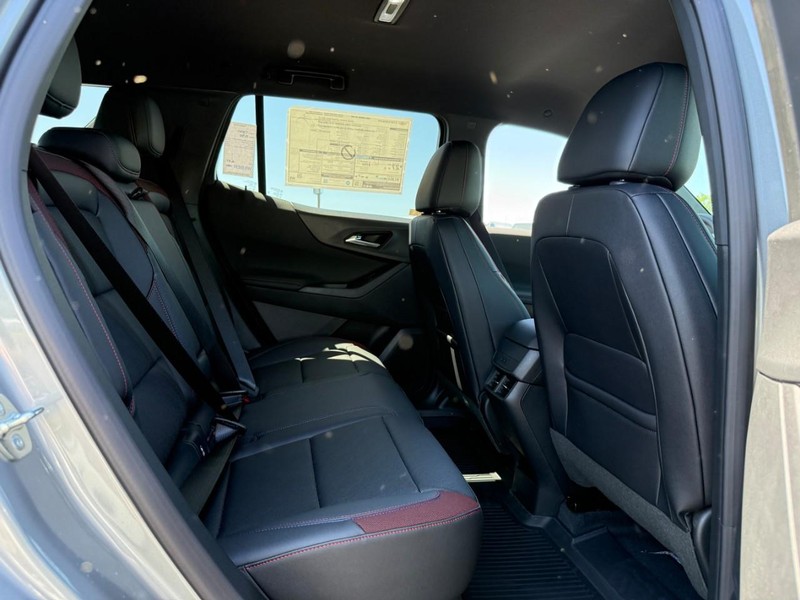 Chevrolet Equinox Vehicle Full-screen Gallery Image 5