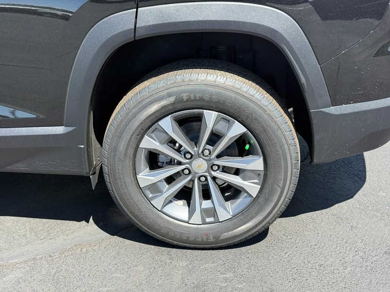 Chevrolet Equinox Vehicle Full-screen Gallery Image 4