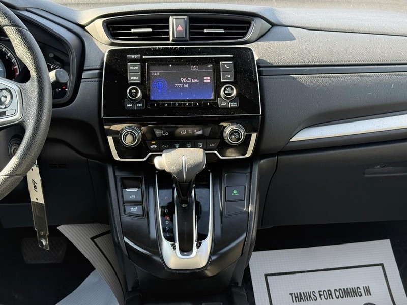 Honda CR-V Vehicle Full-screen Gallery Image 15