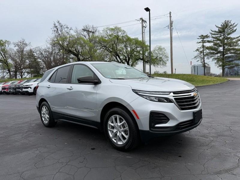 Chevrolet Equinox Vehicle Full-screen Gallery Image 8