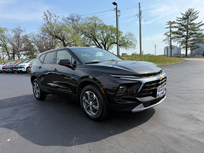 Chevrolet Blazer Vehicle Full-screen Gallery Image 09