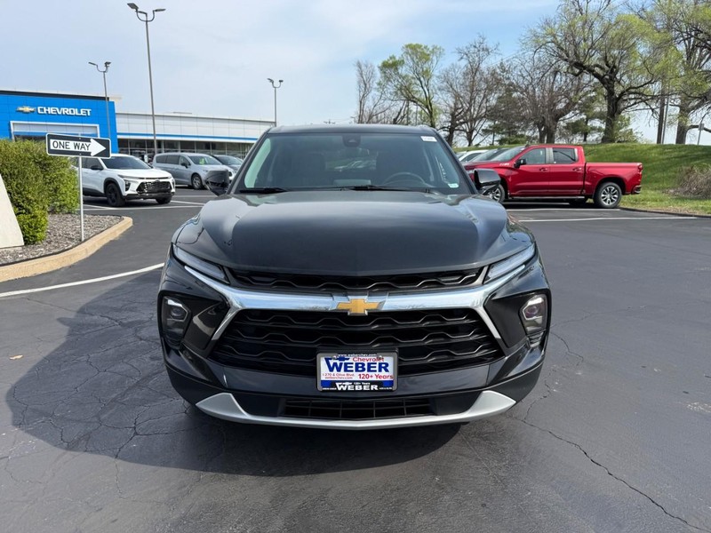Chevrolet Blazer Vehicle Full-screen Gallery Image 10