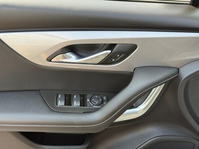Chevrolet Blazer Vehicle Full-screen Gallery Image 15