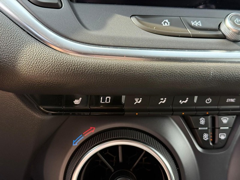 Chevrolet Blazer Vehicle Full-screen Gallery Image 22