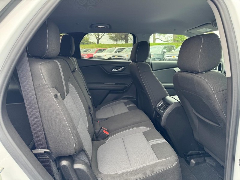 Chevrolet Blazer Vehicle Full-screen Gallery Image 10
