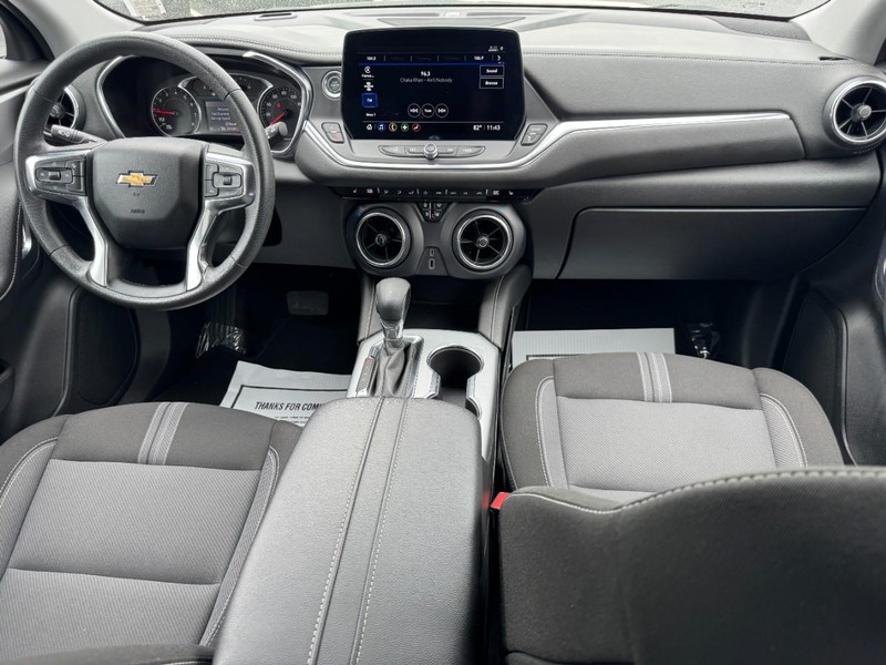 Chevrolet Blazer Vehicle Full-screen Gallery Image 11