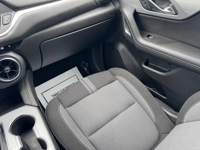 Chevrolet Blazer Vehicle Full-screen Gallery Image 15