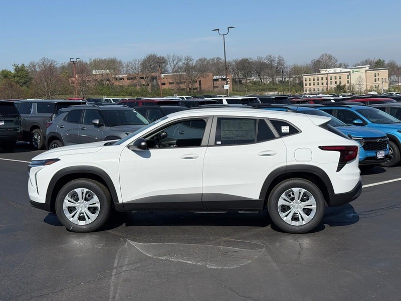 Chevrolet Trax Vehicle Full-screen Gallery Image 2