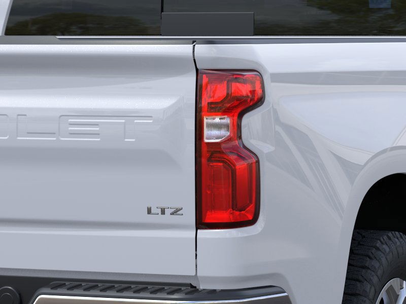 Chevrolet Silverado 1500 Vehicle Full-screen Gallery Image 11