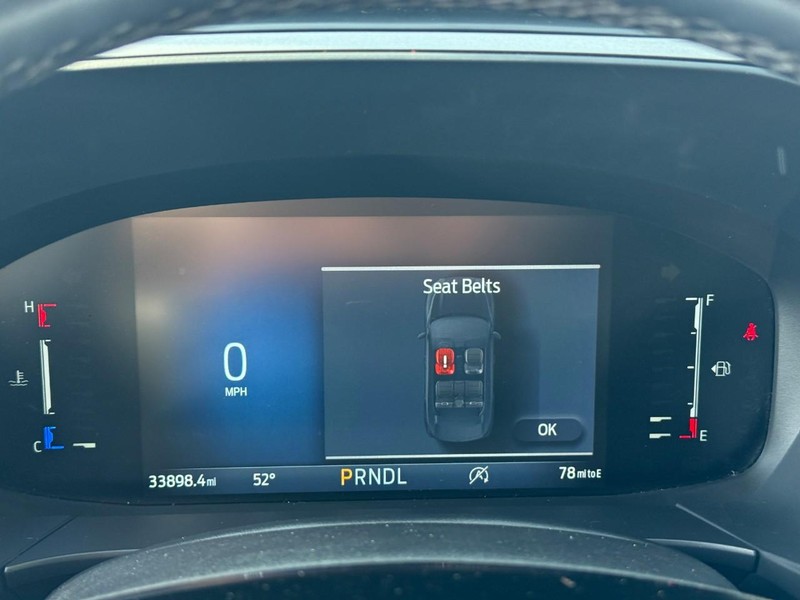 Ford Escape Vehicle Full-screen Gallery Image 22