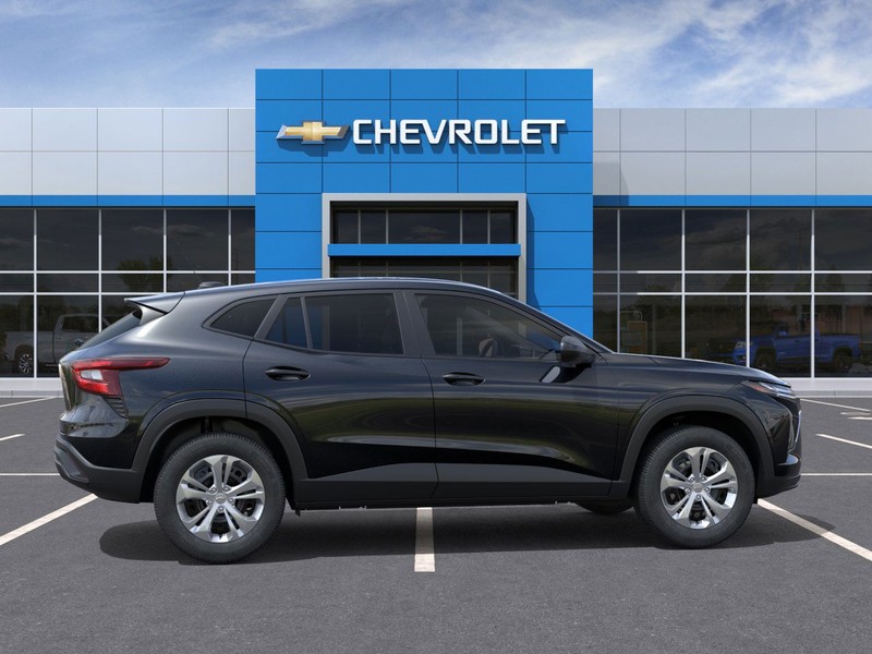 Chevrolet Trax Vehicle Full-screen Gallery Image 5