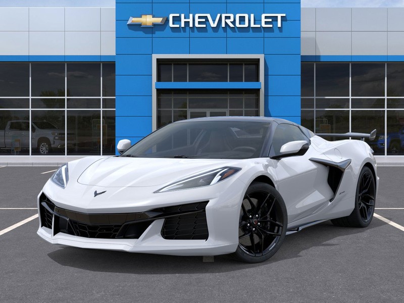 Chevrolet Corvette Vehicle Full-screen Gallery Image 6