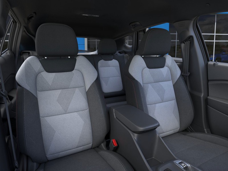 Chevrolet Trax Vehicle Full-screen Gallery Image 16