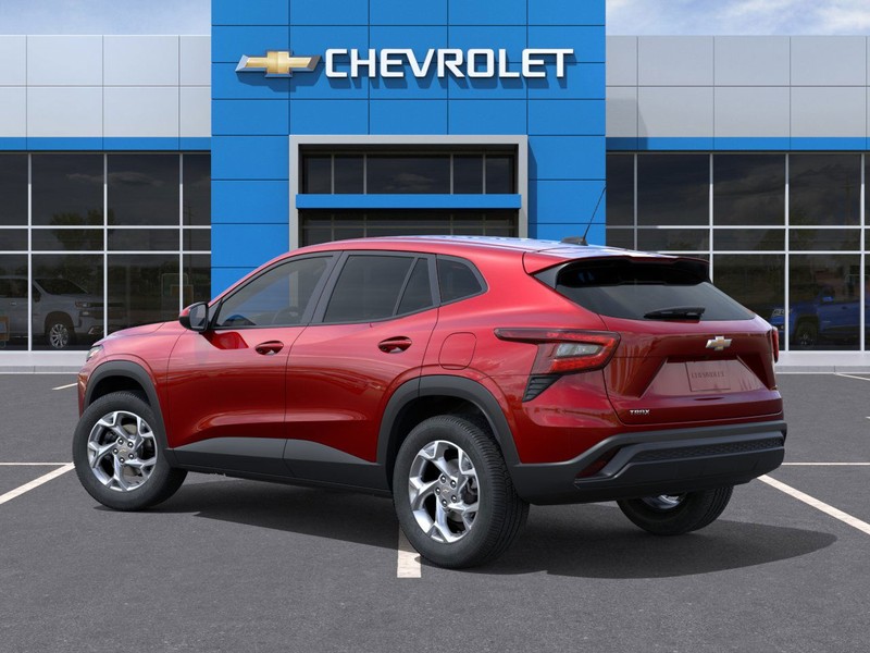 Chevrolet Trax Vehicle Full-screen Gallery Image 3