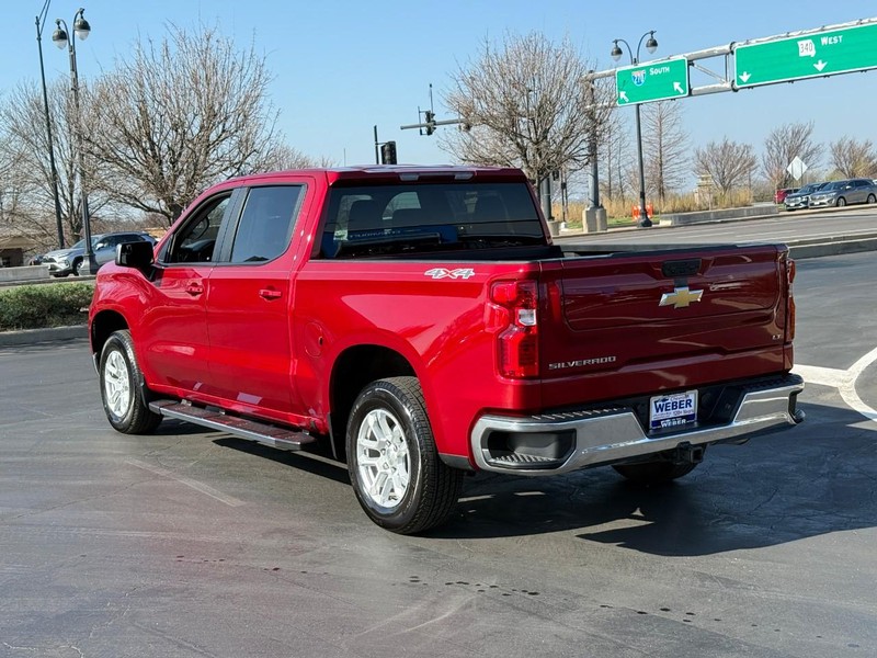 Chevrolet Silverado 1500 Vehicle Full-screen Gallery Image 3