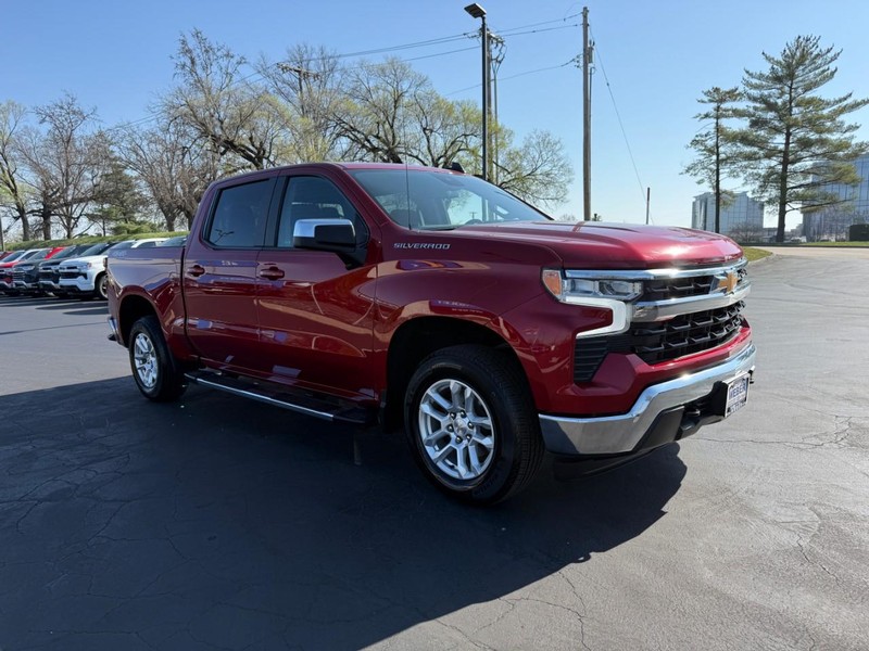 Chevrolet Silverado 1500 Vehicle Full-screen Gallery Image 9