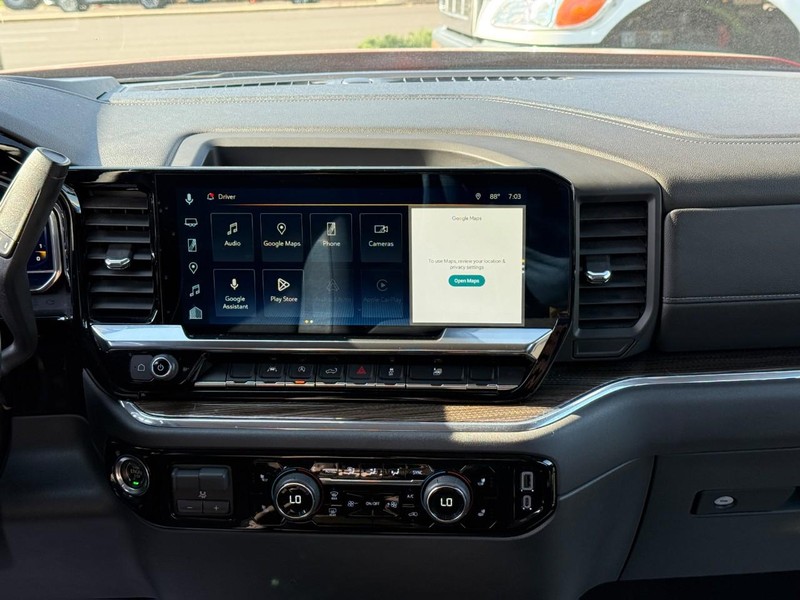 Chevrolet Silverado 1500 Vehicle Full-screen Gallery Image 14