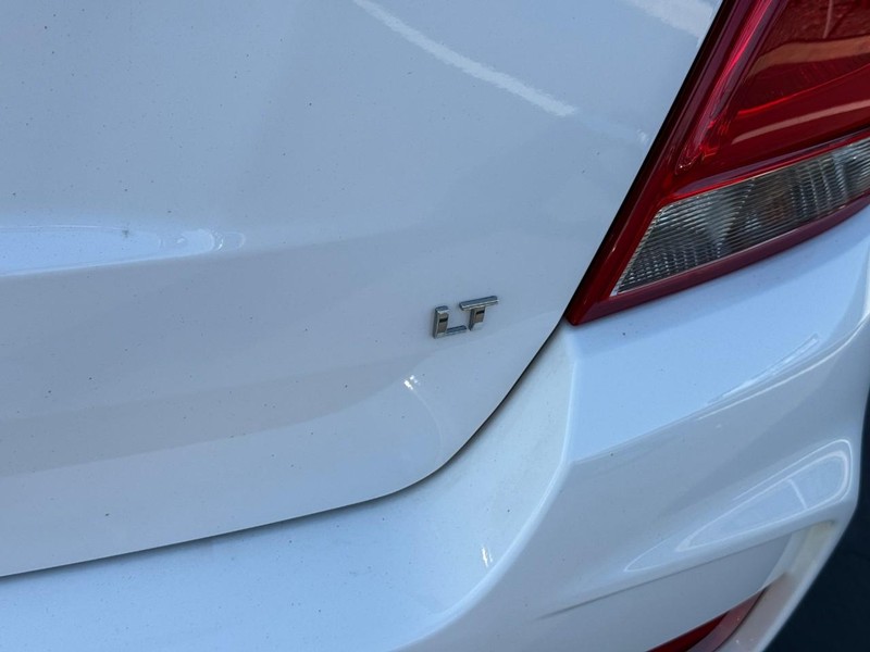 Chevrolet Trax Vehicle Full-screen Gallery Image 5