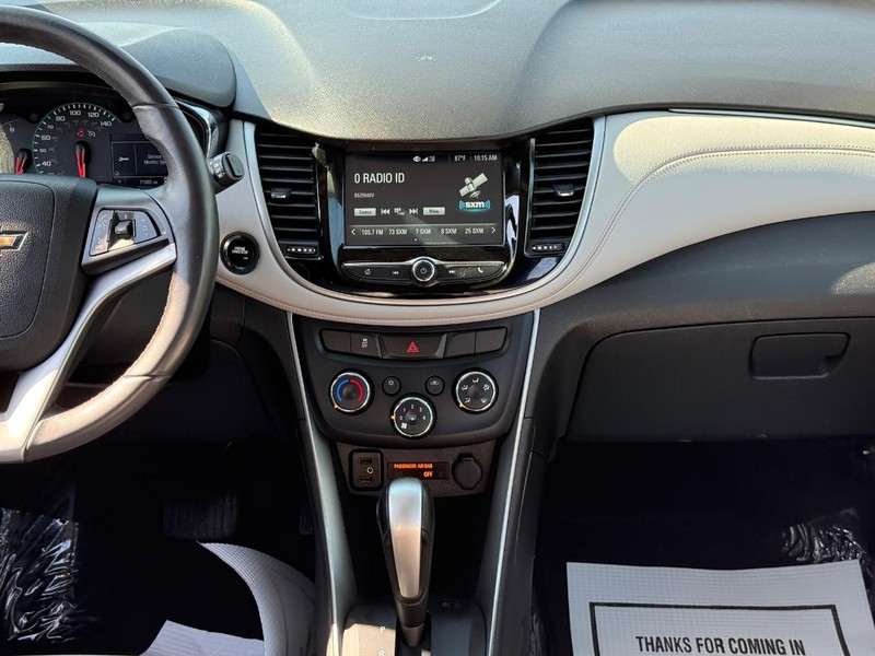 Chevrolet Trax Vehicle Full-screen Gallery Image 15