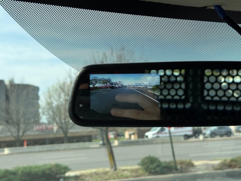 GMC Savana Cargo Van Vehicle Full-screen Gallery Image 17