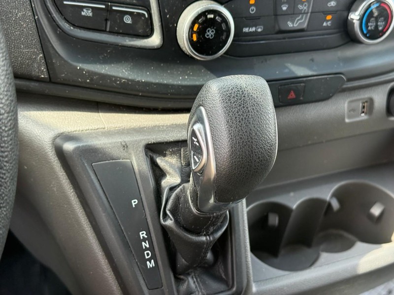 Ford Transit Cargo Van Vehicle Full-screen Gallery Image 19