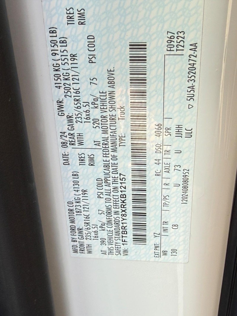 Ford Transit Cargo Van Vehicle Full-screen Gallery Image 21