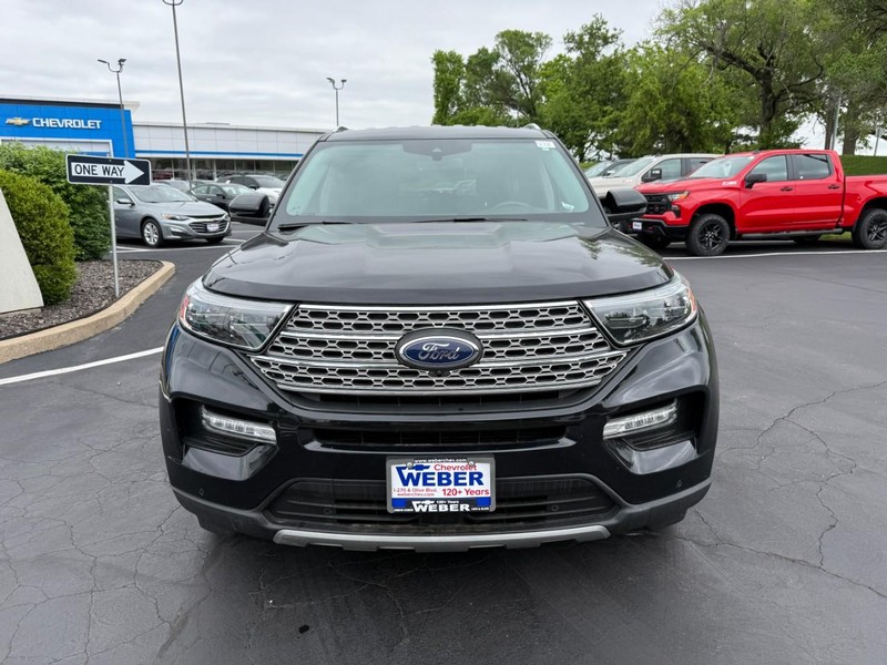 Ford Explorer Vehicle Full-screen Gallery Image 9