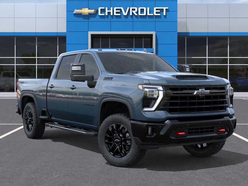 Chevrolet Silverado 2500HD Vehicle Full-screen Gallery Image 7
