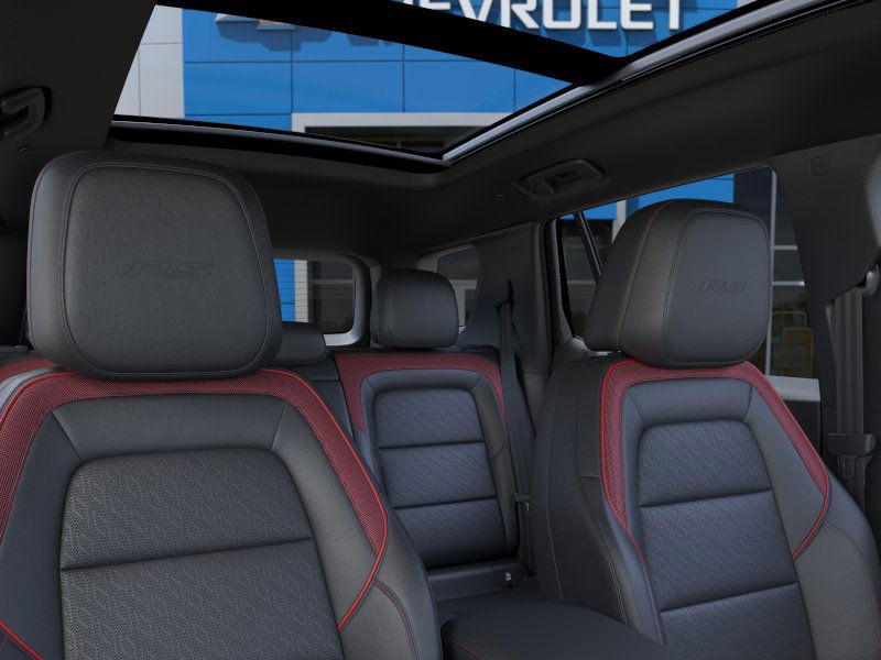 Chevrolet Equinox Vehicle Full-screen Gallery Image 24