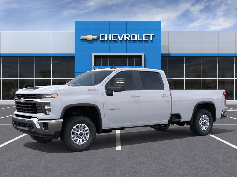 Chevrolet Silverado 2500HD Vehicle Full-screen Gallery Image 2