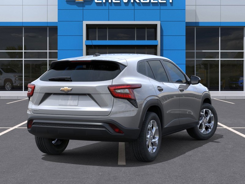 Chevrolet Trax Vehicle Full-screen Gallery Image 4