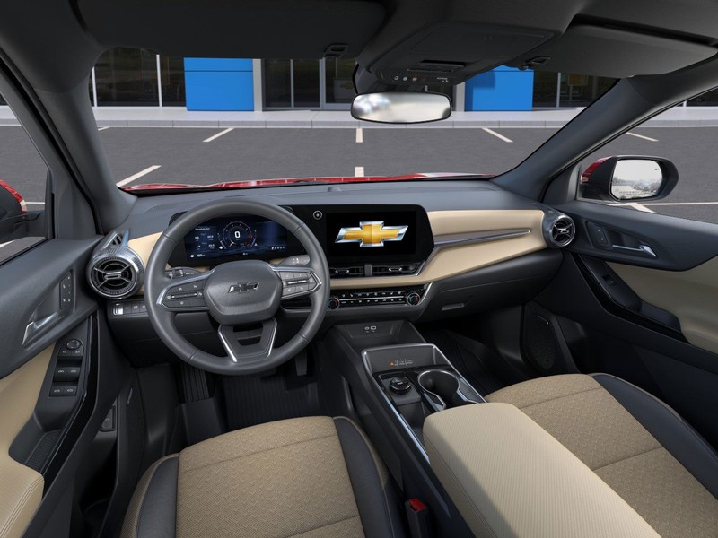 Chevrolet Equinox Vehicle Full-screen Gallery Image 15