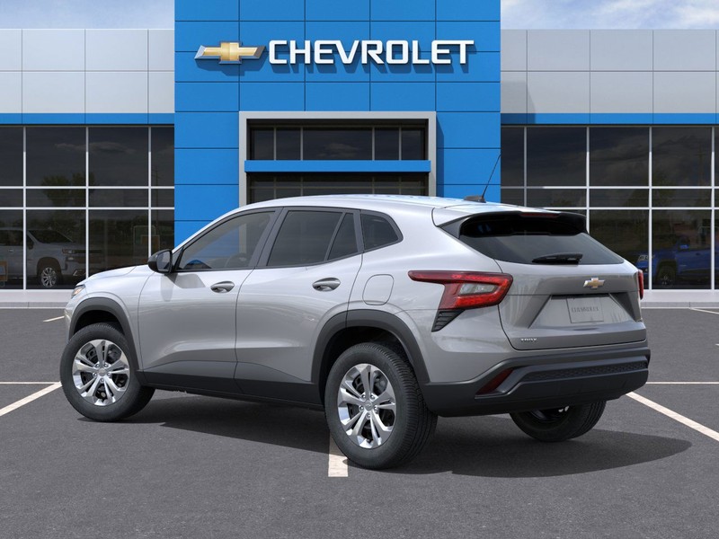 Chevrolet Trax Vehicle Full-screen Gallery Image 3