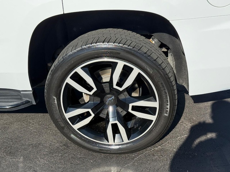 Chevrolet Tahoe Vehicle Full-screen Gallery Image 4