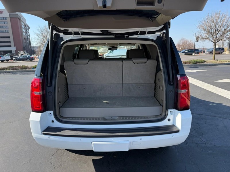 Chevrolet Tahoe Vehicle Full-screen Gallery Image 5