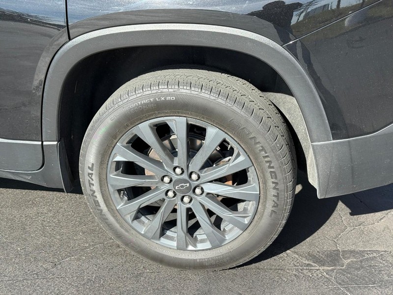 Chevrolet Traverse Vehicle Full-screen Gallery Image 4