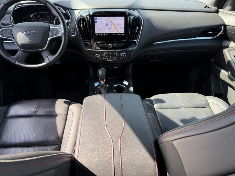 Chevrolet Traverse Vehicle Full-screen Gallery Image 12