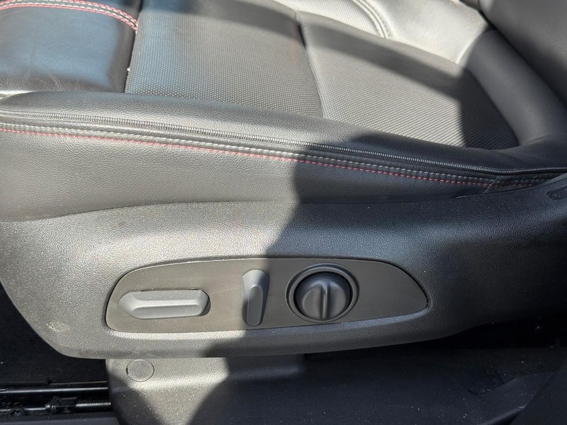 Chevrolet Traverse Vehicle Full-screen Gallery Image 18