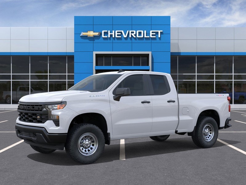 Chevrolet Silverado 1500 Vehicle Full-screen Gallery Image 2