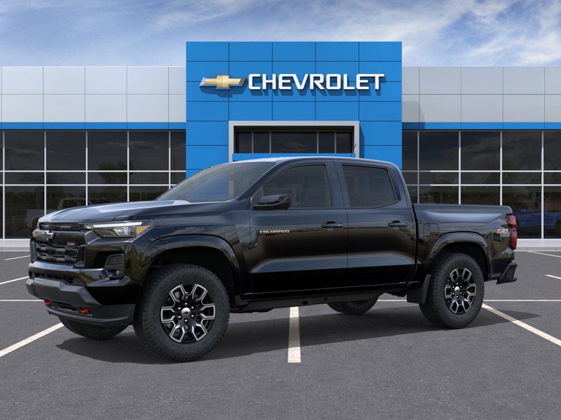Chevrolet Colorado Vehicle Full-screen Gallery Image 2