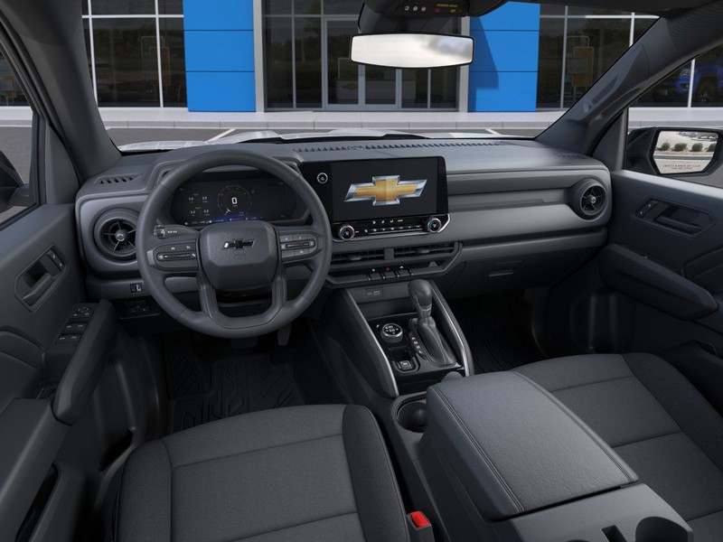 Chevrolet Colorado Vehicle Full-screen Gallery Image 15