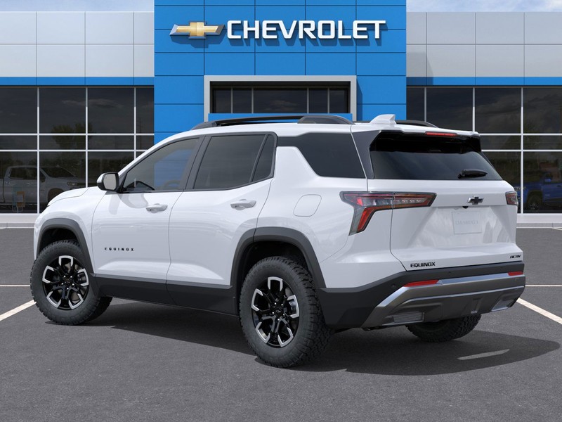 Chevrolet Equinox Vehicle Full-screen Gallery Image 3