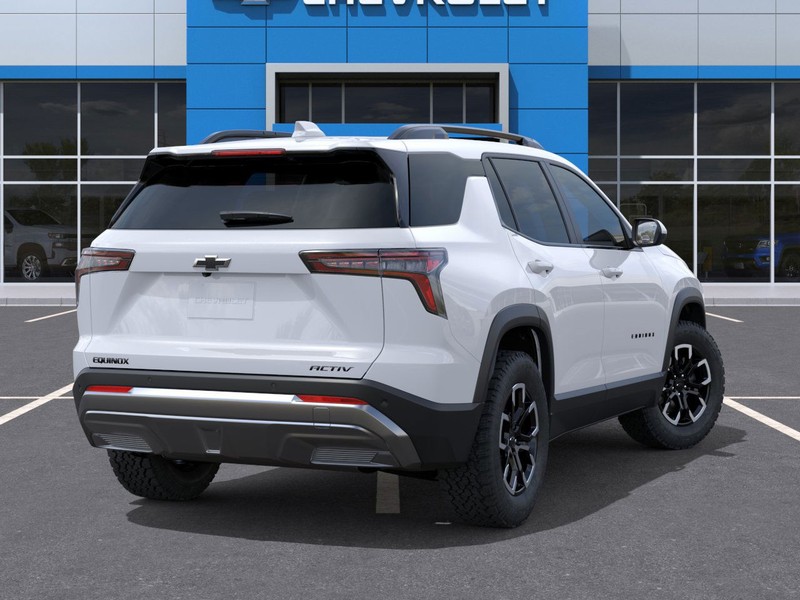 Chevrolet Equinox Vehicle Full-screen Gallery Image 4