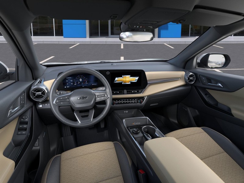 Chevrolet Equinox Vehicle Full-screen Gallery Image 15