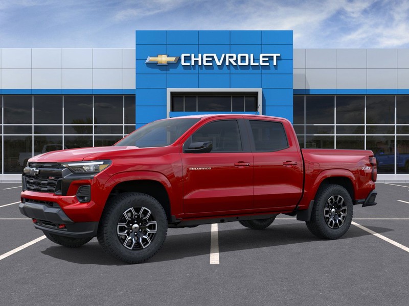 Chevrolet Colorado Vehicle Full-screen Gallery Image 2