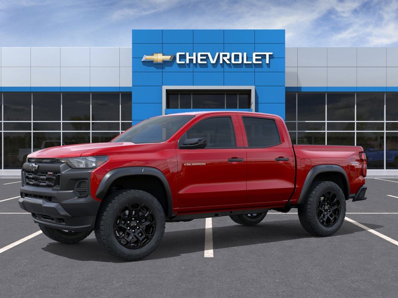 Chevrolet Colorado Vehicle Full-screen Gallery Image 2